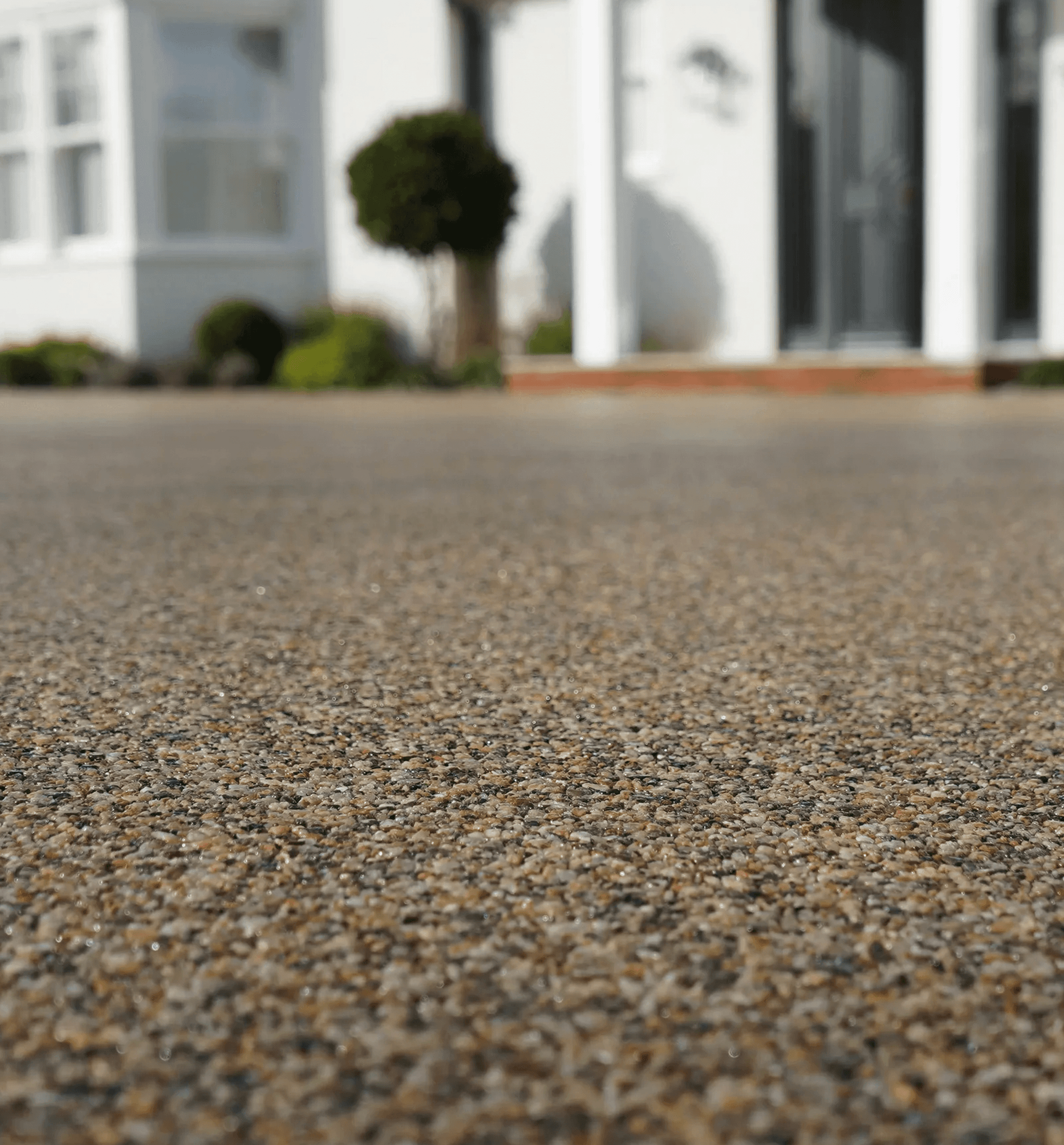 Resin-bound driveway surface after specialist low-pressure cleaning