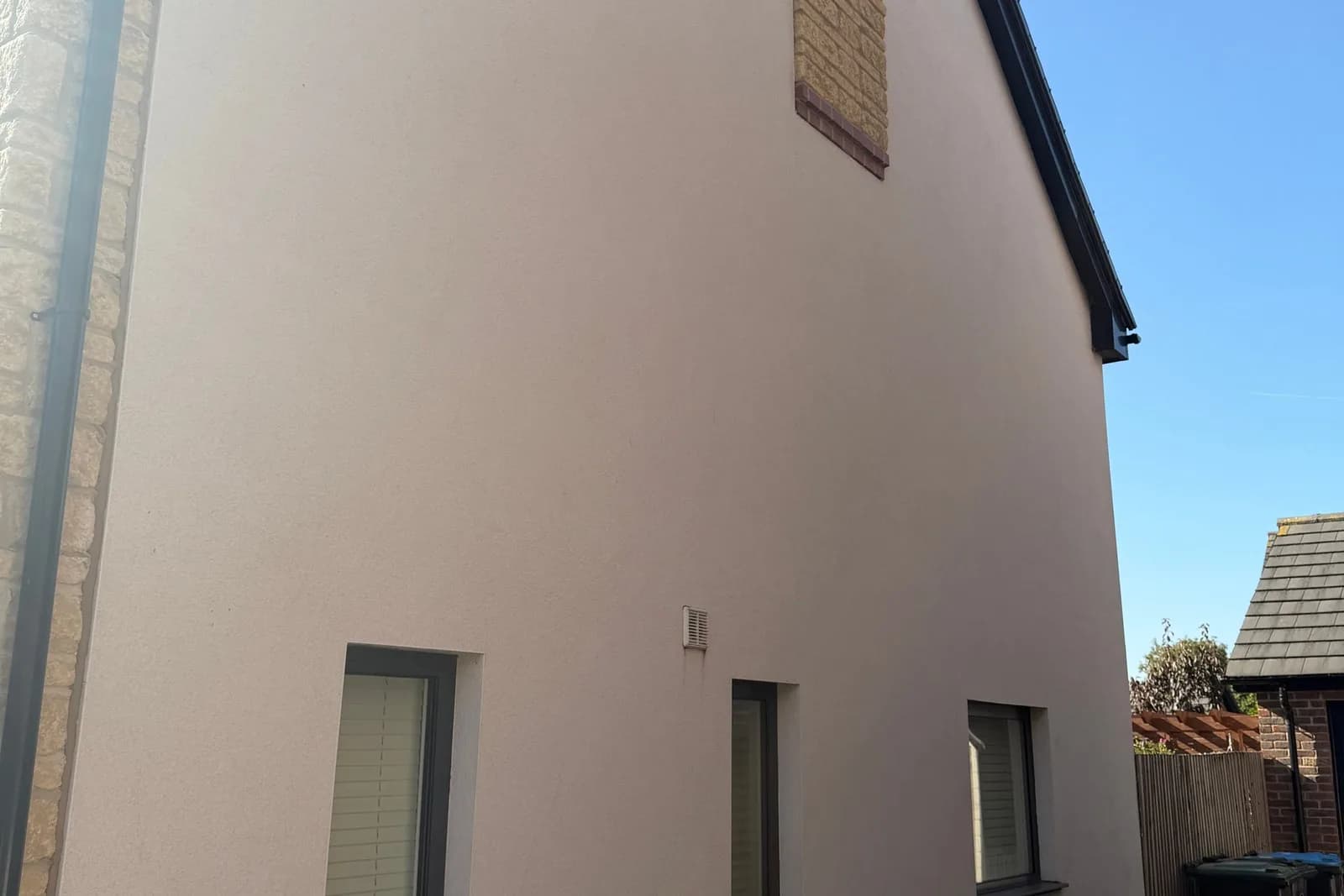 What Affects the Cost of Exterior Window Cleaning?