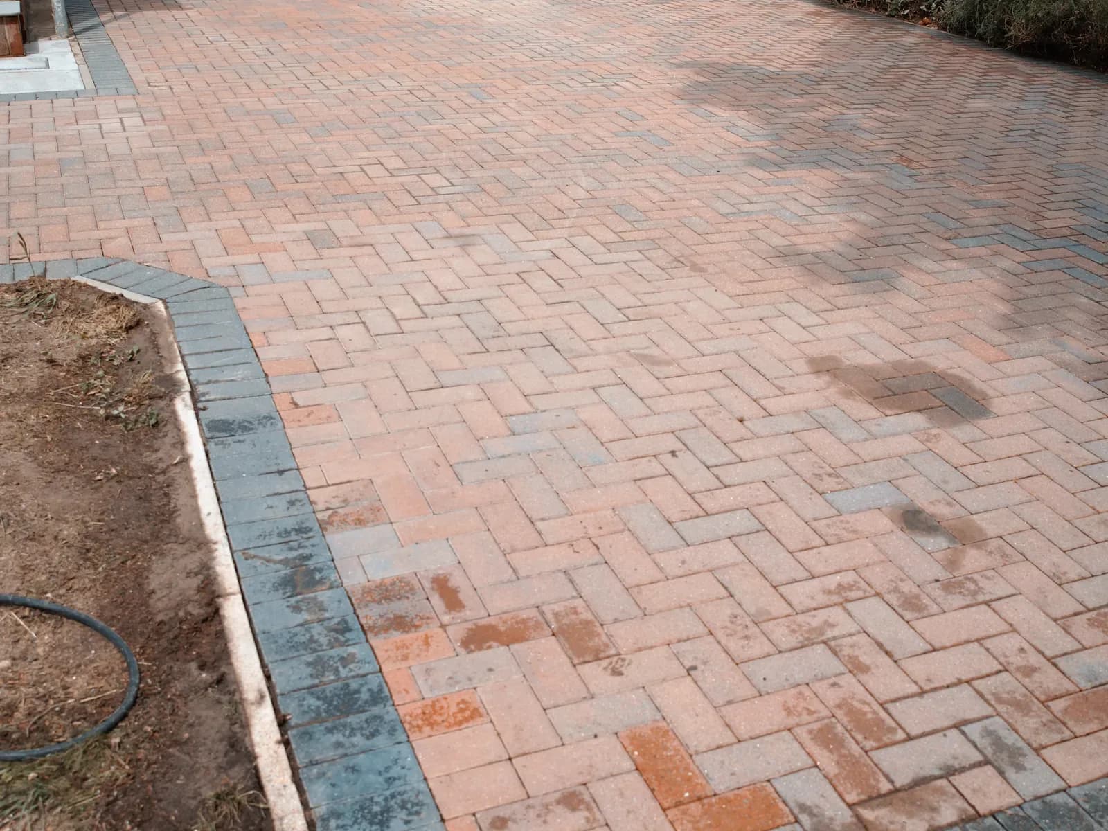 How to Clean Resin Driveway