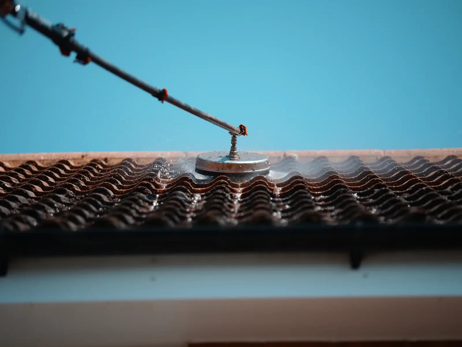 How to Clean Moss Off Roof Safely