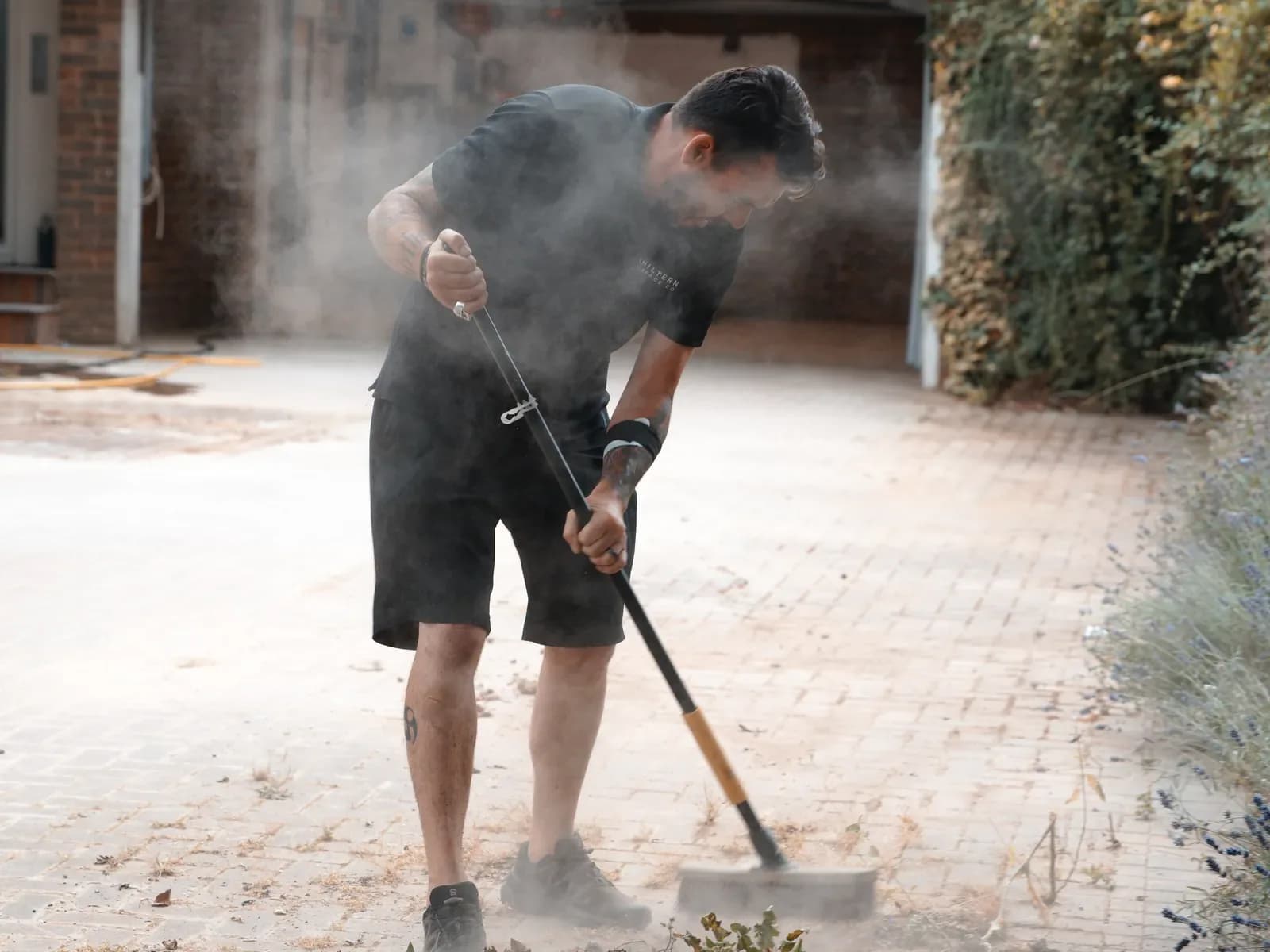 What Affects the Cost of Exterior Window Cleaning?