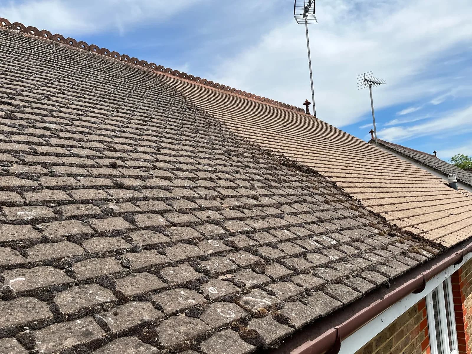 How to Clean a Roof Safely