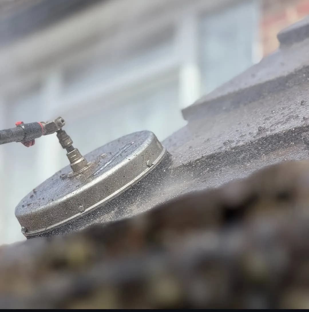 Gutter Vacuum Cleaning