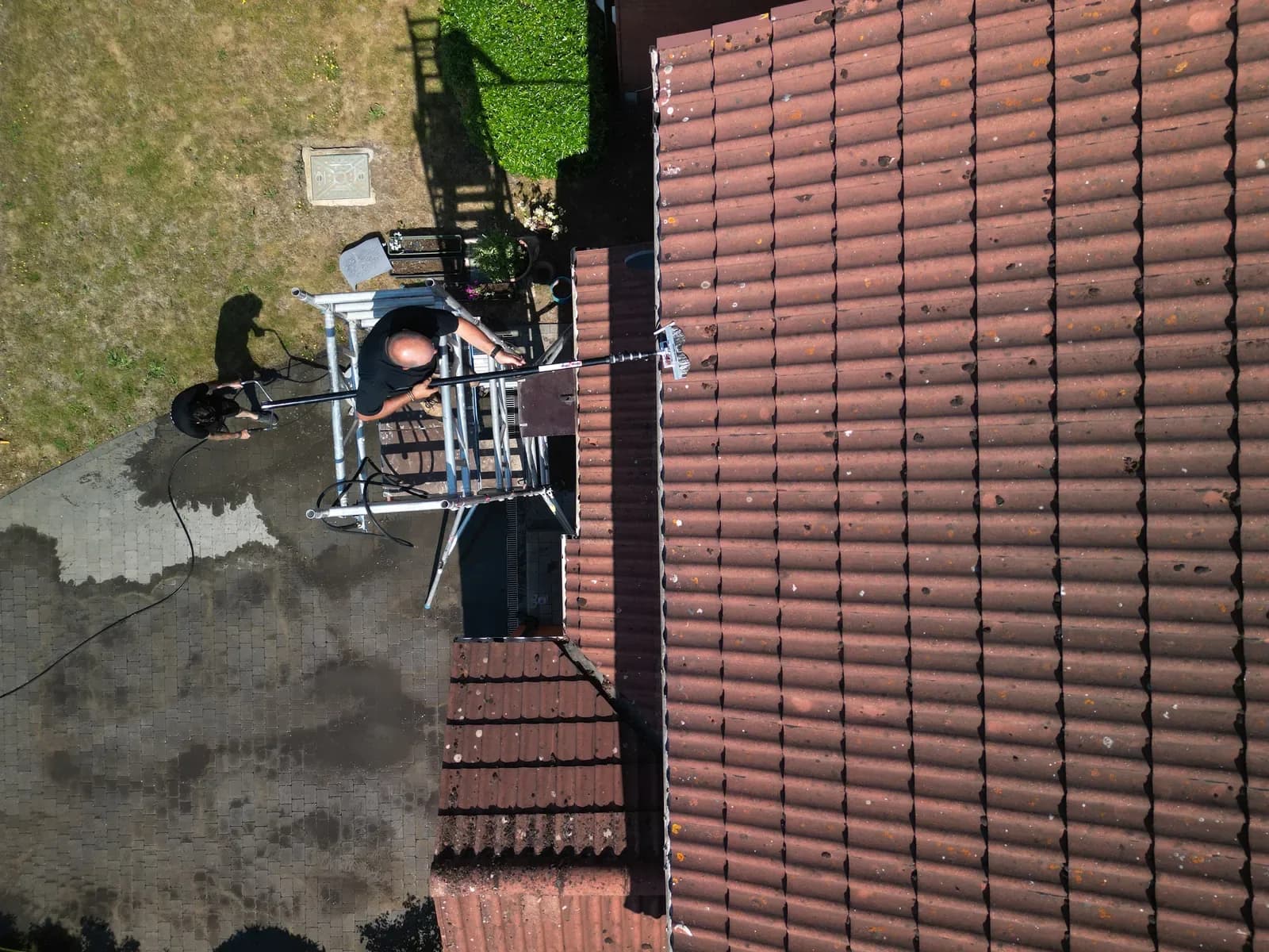 How to Clean Exterior Tiles
