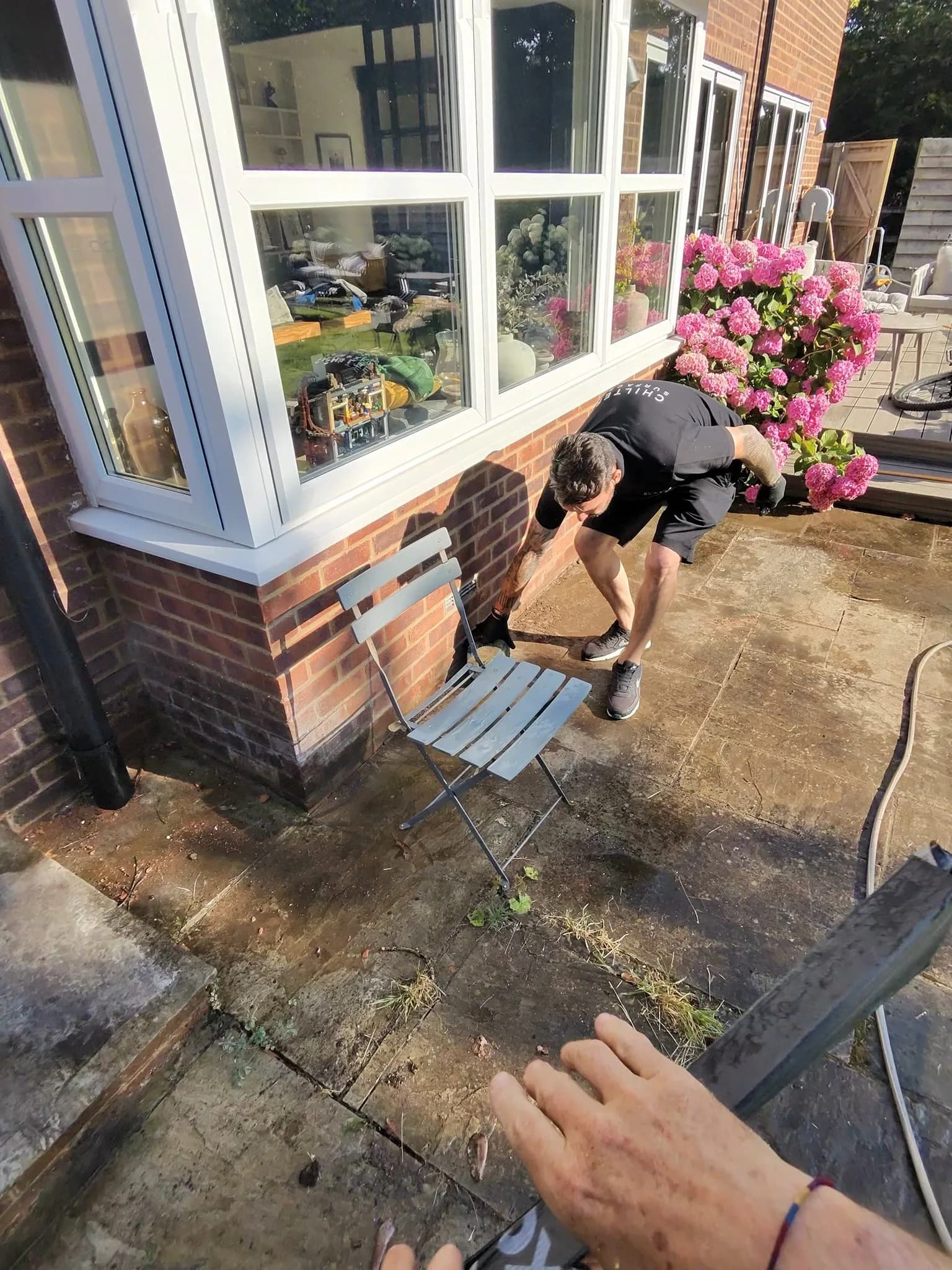 How to Clean Exterior Windows