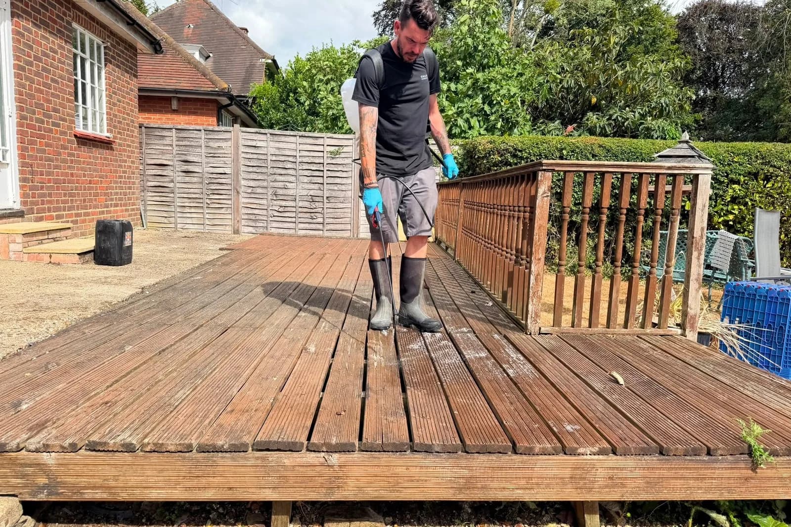 How to Clean Exterior Wood