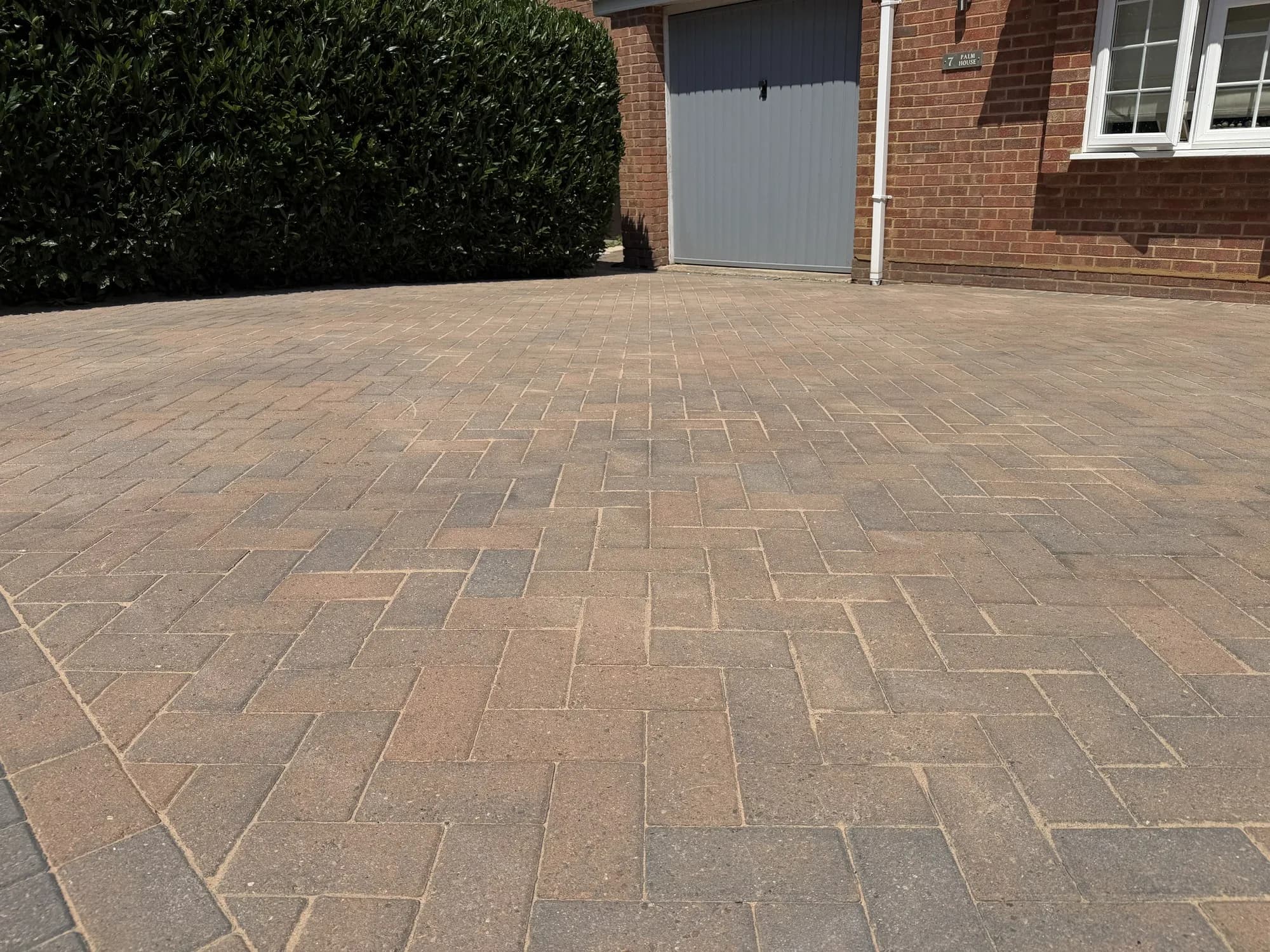 How to Clean Resin Driveway