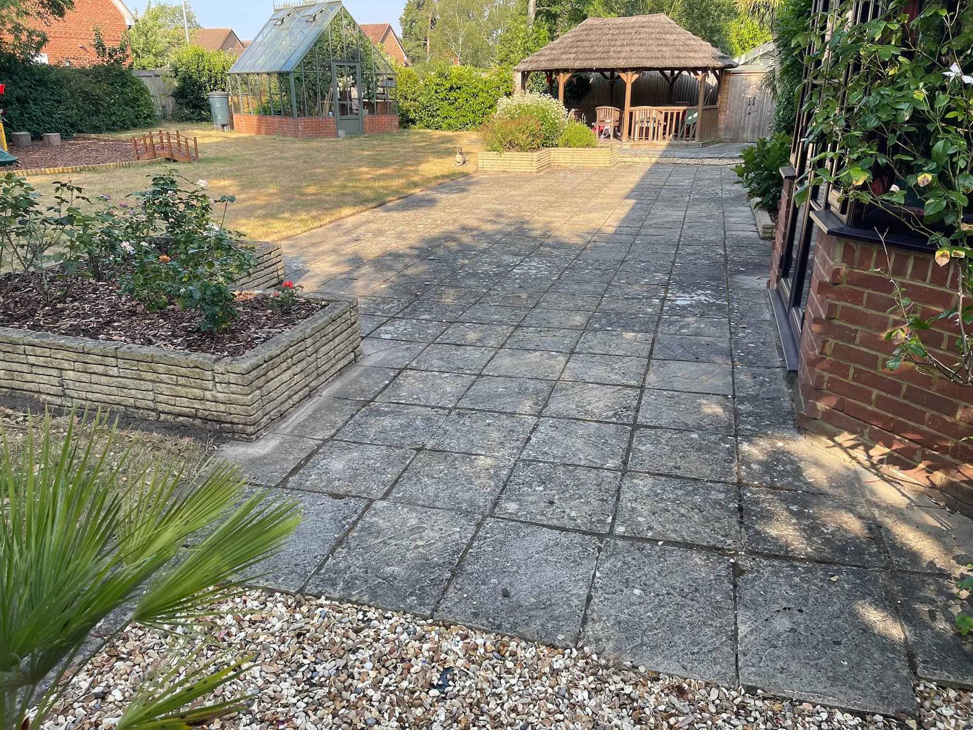 How to Clean Gravel Driveway Without Stone Scatter