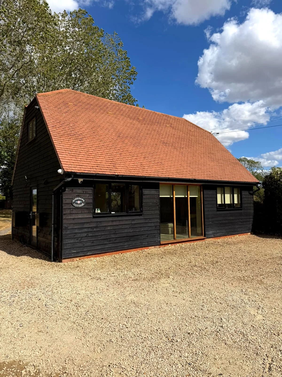 The annex in Aylesbury on completion, the clay tile roof clean across the whole pitch