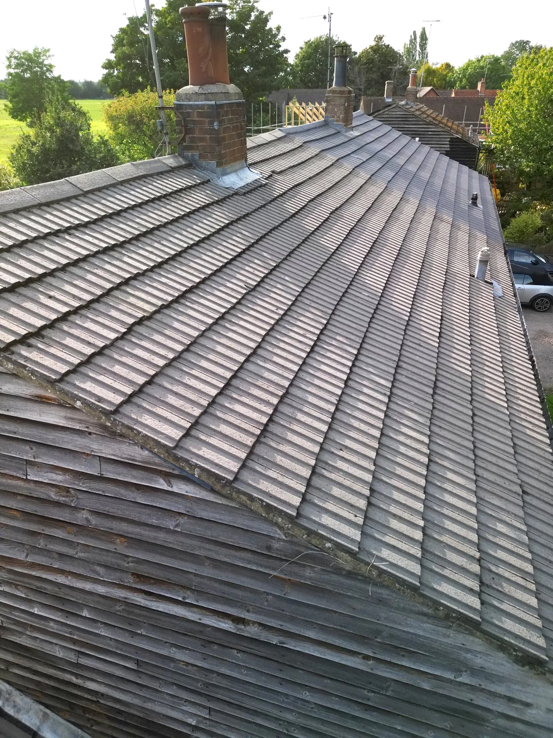 The finished concrete tile roof in Henley-on-Thames after moss removal and Chiltern EverGuard™ treatment, seen from above
