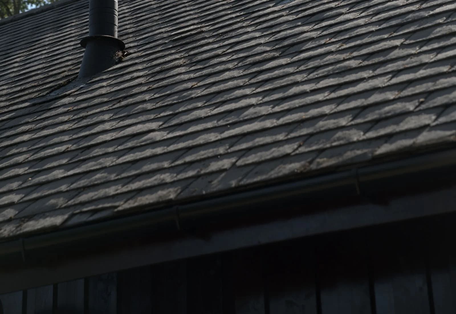 The same slate roof in Marlow after moss removal and Chiltern EverGuard treatment