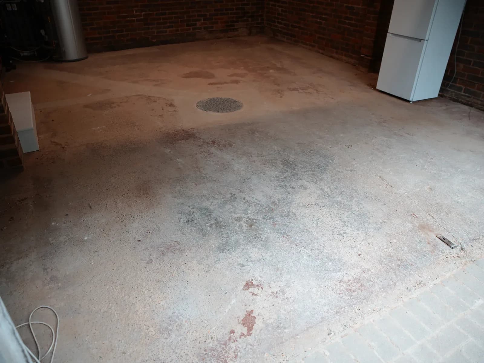 How to Clean an Asphalt Driveway